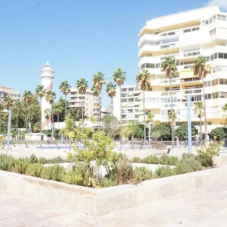Spacious 3 Bedroom 2nd Line Center * Marbella