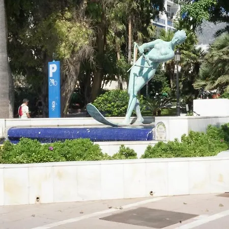 Apartment Spacious 3 Bedroom 2nd Line Center Marbella