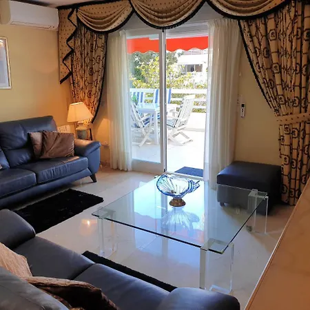 Spacious 3 Bedroom 2nd Line Center Apartment